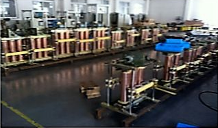 三相電動(dòng)柱式調(diào)壓器